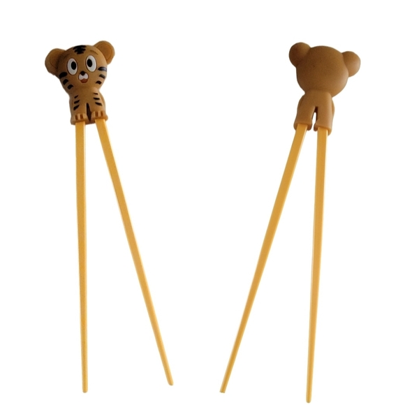 NWOT/ Easy-To-Use Adorable Orange Tiger Training Chopsticks For Beginners - Picture 2 of 2